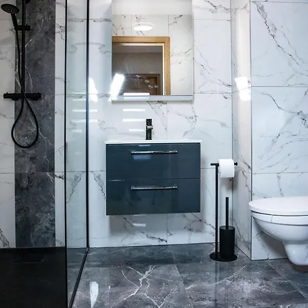 Apartament4you - *